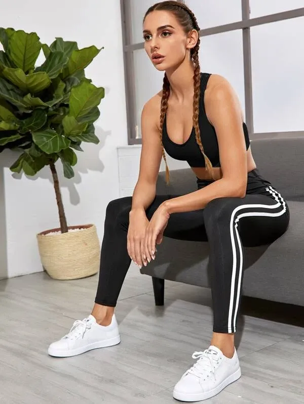 Energy Cut Out Back Sports Bra -Black