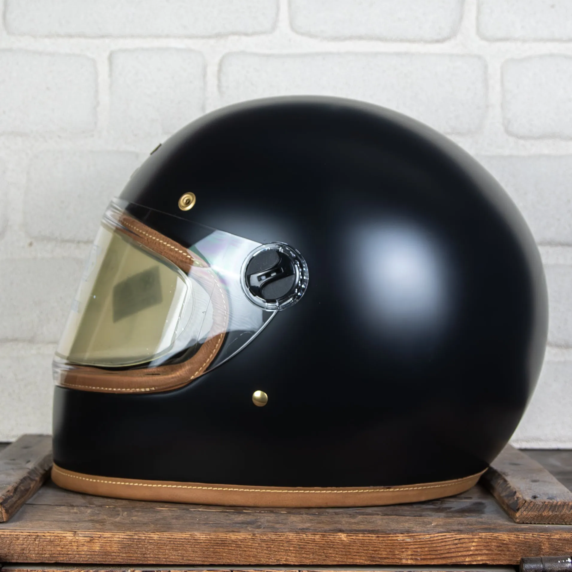 Heroine Racer Stable Black XXL DOT2.0 - Sample Sale 945